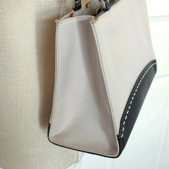 Kate Spade ♠️ Black and White Handbag - Picture 6 of 9